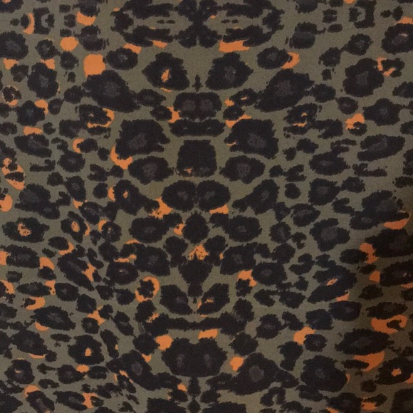 H&M Skirt - Picture 2 of 3